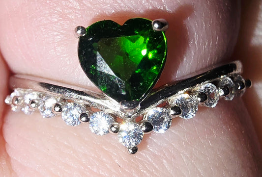 Diopside and 925 Silver Adjustable Heart Ring